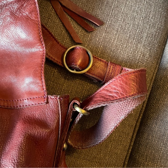 Vintage Lucky Brand Jeans Distressed Leather Flap Shoulder Bag Purse Brown Red - Picture 8 of 11
